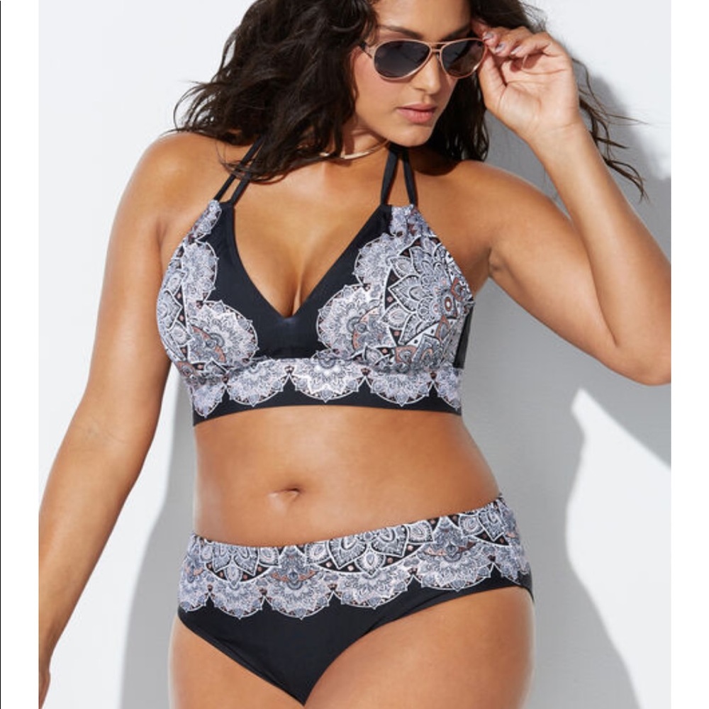 Halter bikini, never worn! Lost weight:)